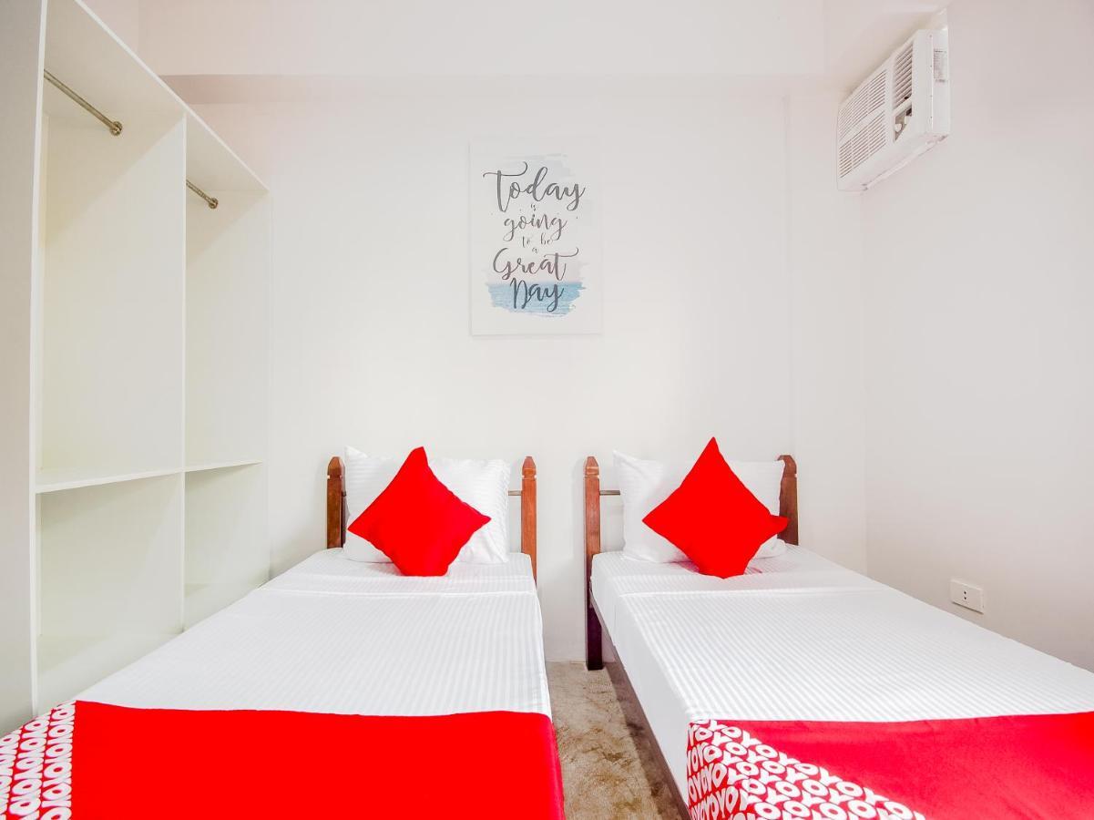 Gplace Hotel Cebu Bagian luar foto